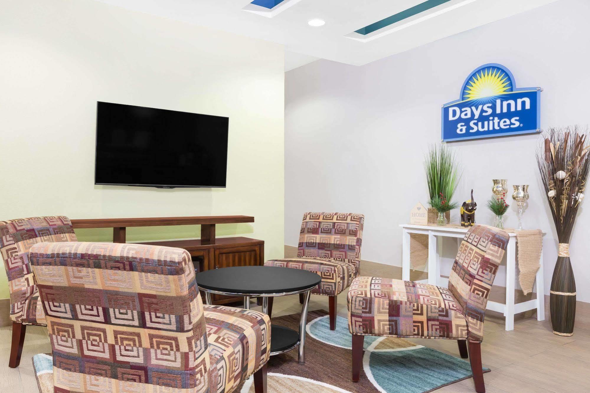 Days Inn & Suites By Wyndham Madisonville Luaran gambar