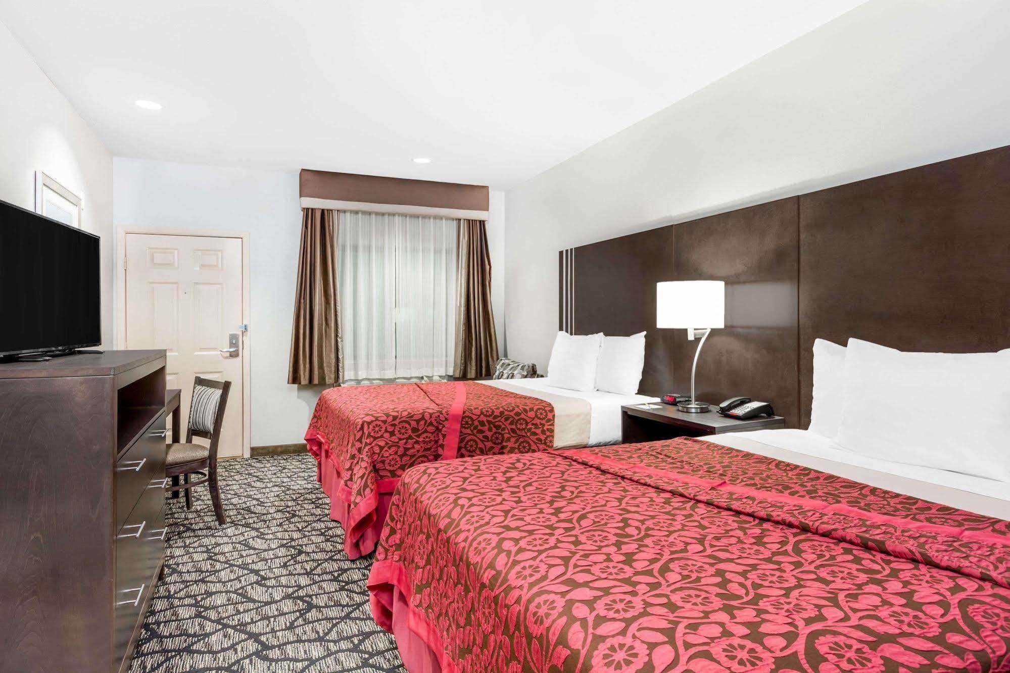 Days Inn & Suites By Wyndham Madisonville Luaran gambar